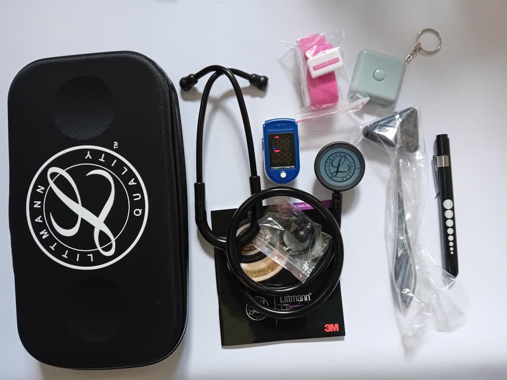 Six-in-One Clinical Set